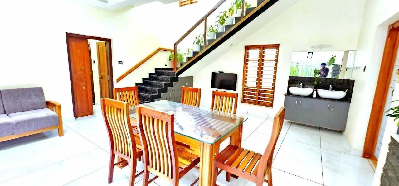 Alasr Homestay Alappuzha Индия